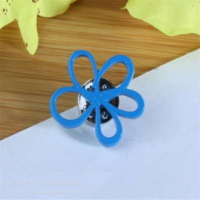 專(zhuān)業(yè)定制，彰顯個(gè)性——廠(chǎng)家金屬徽章定制全攻略